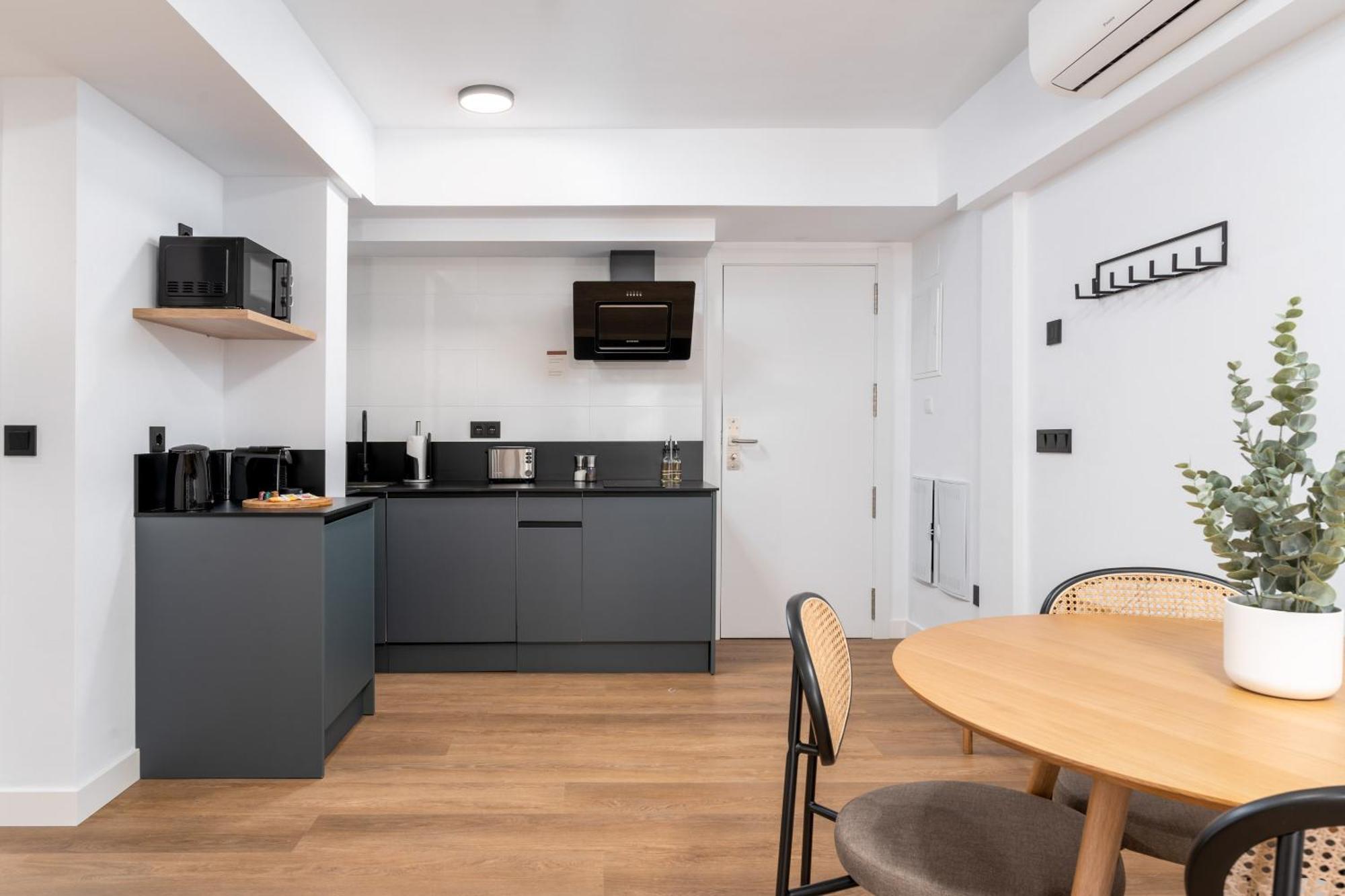 Limehome Oviedo Calle Postigo Bajo Dış mekan fotoğraf