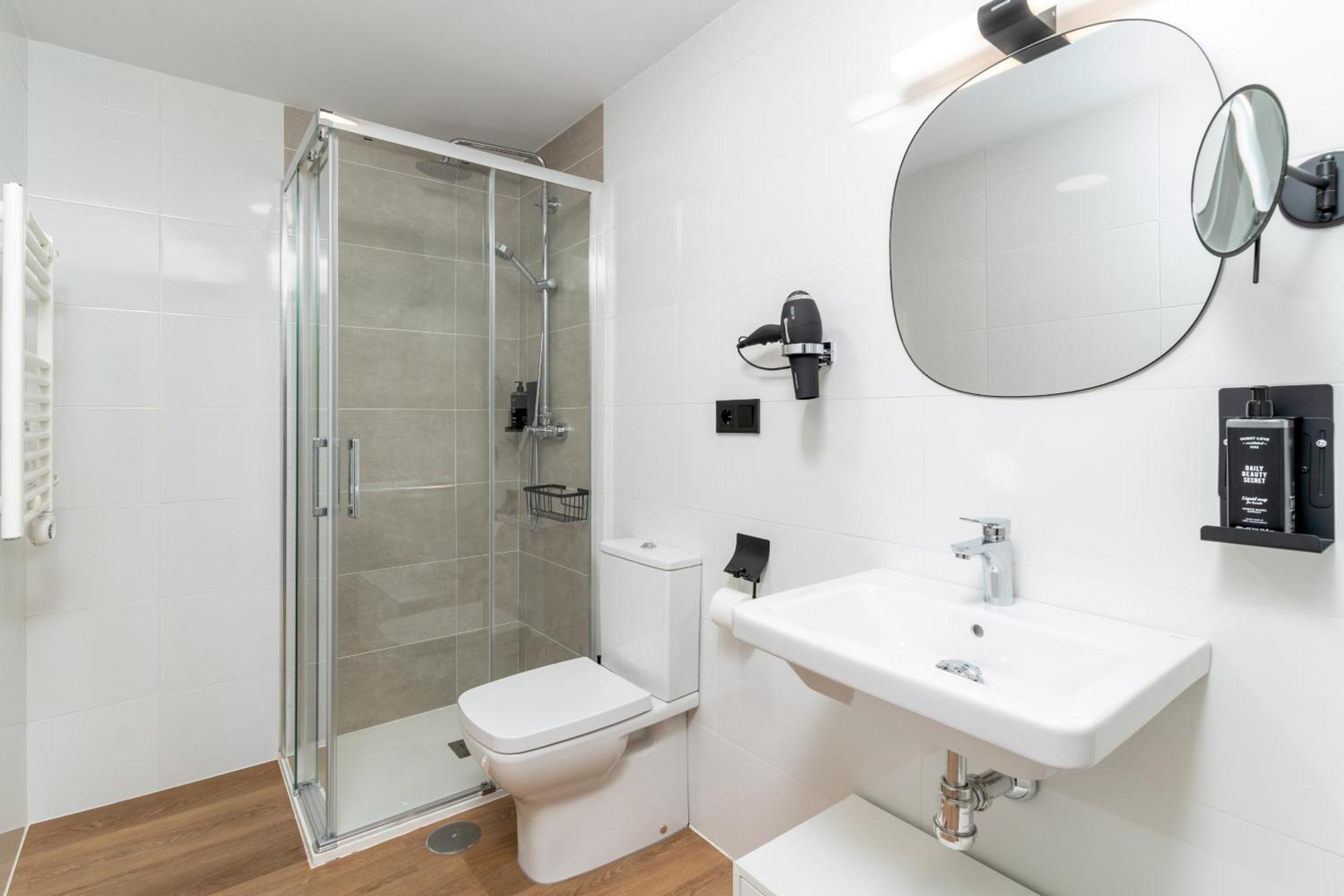 Limehome Oviedo Calle Postigo Bajo Dış mekan fotoğraf